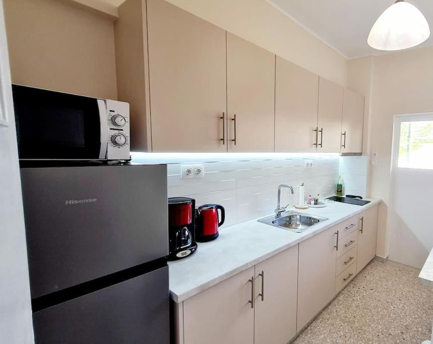 Glyfada Path Of Poets Apartman Athén Kültér fotó